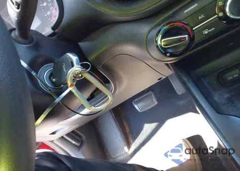 2021 Kia Soul S z USA, uszkodzony, nr VIN KNDJ23AU7M7146779